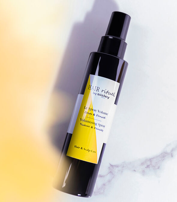 Le Spray Volume apportera force, résistance et volume à vos cheveux